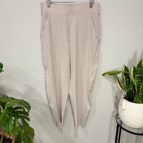 Athleta | Brooklyn Mid Rise Ankle Pant | Size 6 - Picture 2 of 5